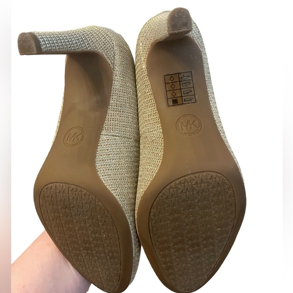 Michael Kors metallic heels 7 - Picture 3 of 5